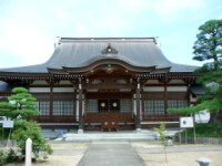 立派な本殿です!